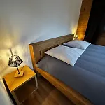La Tzoum'hostel *