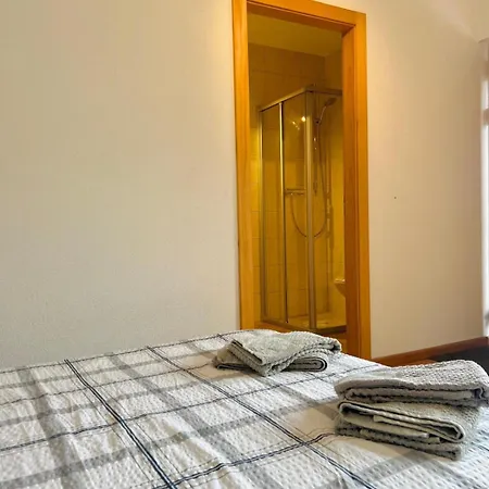 אכסניה La Tzoum'hostel לה צומאז